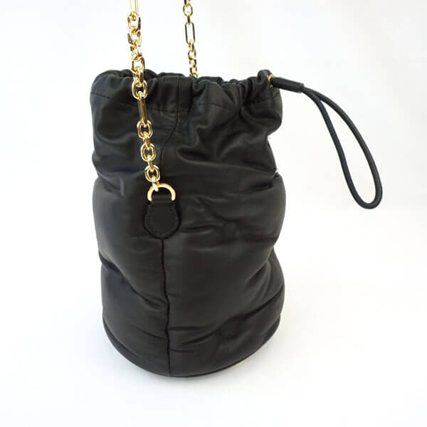 メゾンマルジェラ BUCKET GLAM SLAM コピー S56WG0111 PR818